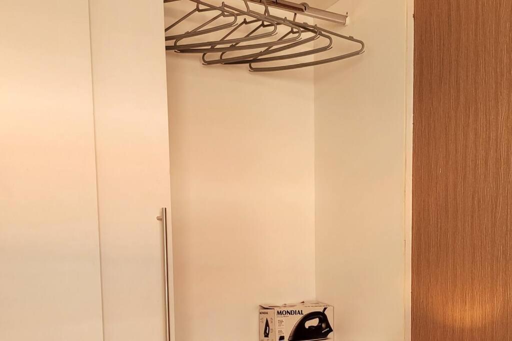Residencial Tiffany'S, Porto Da Barra, Salvador-Ba Apartment Exterior photo